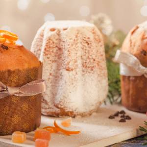 Tutti i trucchi per riciclare il pandoro e il panettone