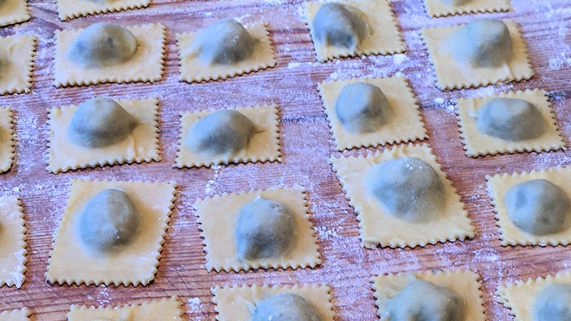 Agnolotti con porcini melanzane e carne