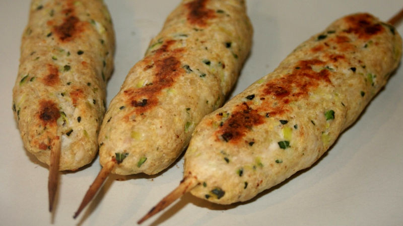 Arrosticini di pollo e zucchine