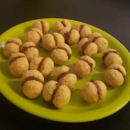 Baci di dama salati con paté