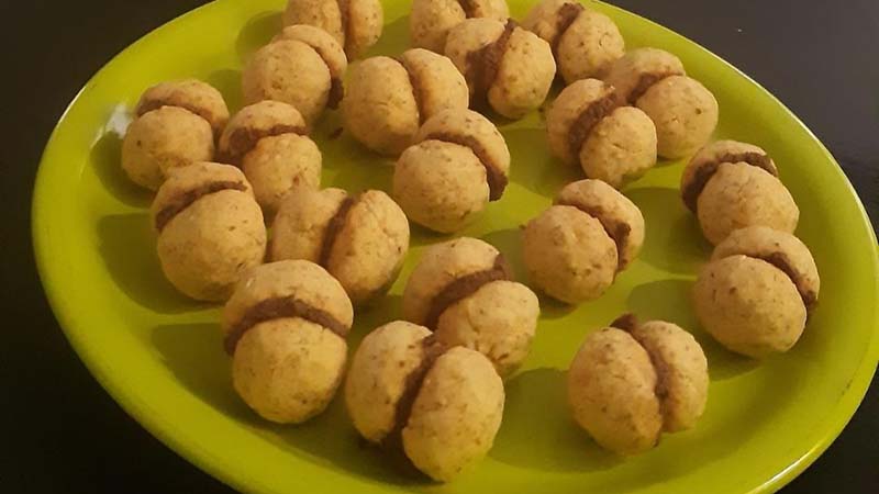 Baci di dama salati con paté