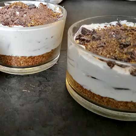 Bicchierini panna e cioccolato fondente