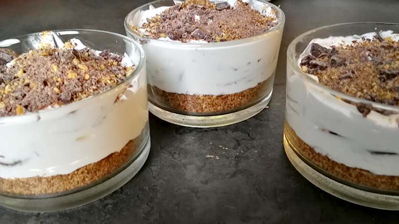 Bicchierini panna e cioccolato fondente