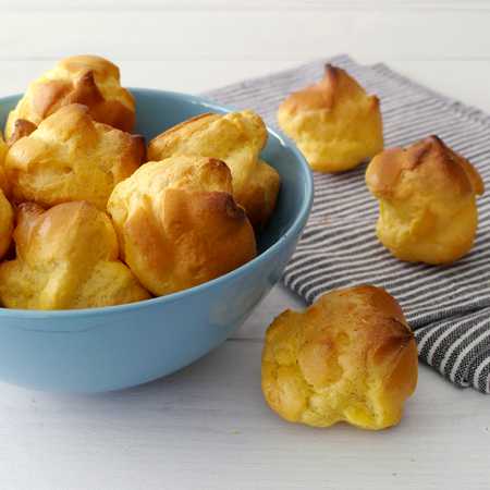 Bignè al forno con pasta choux