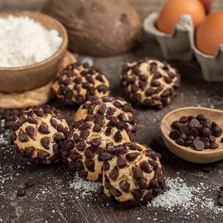Biscotti al cocco e gocce di cioccolato