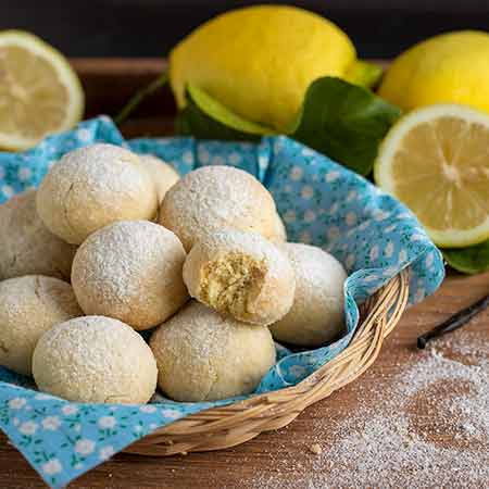 Biscotti al limone e vaniglia morbidi