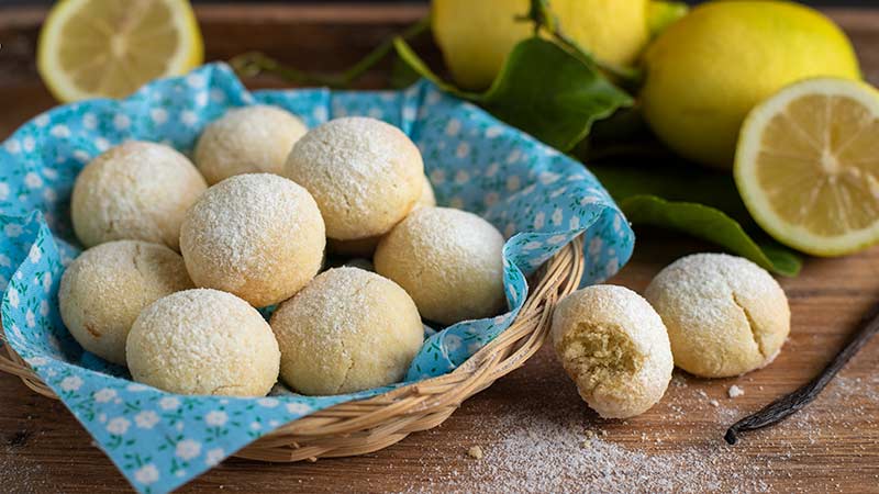 Biscotti al limone e vaniglia morbidi