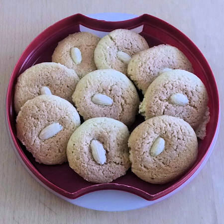 Biscotti con farina di mandorle e grano saraceno