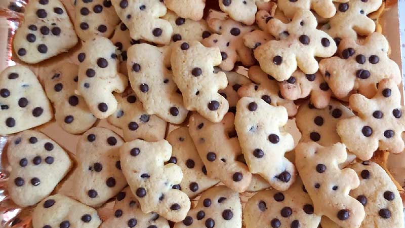 Biscotti con gocce di cioccolato