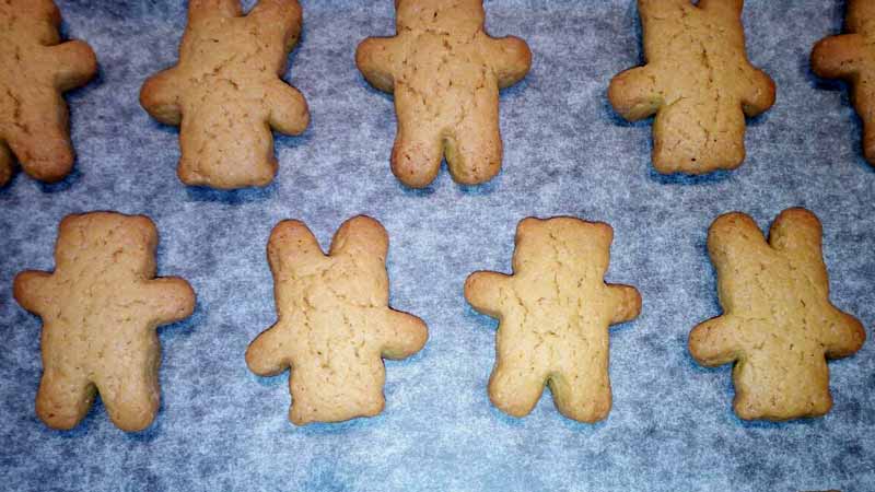 Biscotti con succo di pera