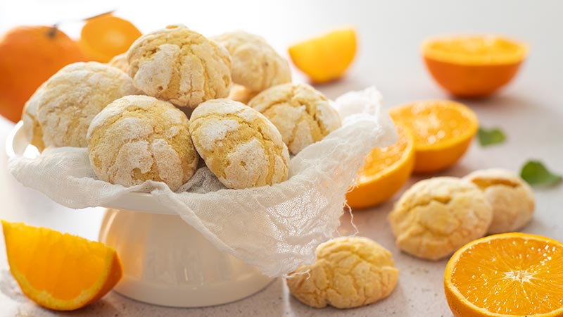Biscotti crinkle all'arancia