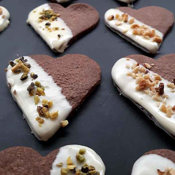 Biscotti cuori ai due cioccolati