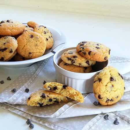 Biscotti con gocce di cioccolato