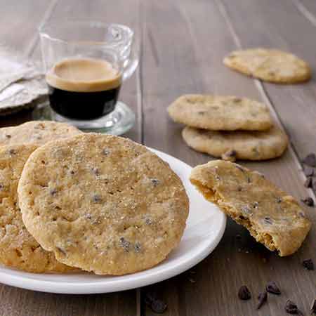 Biscotti integrali con gocce di cioccolato