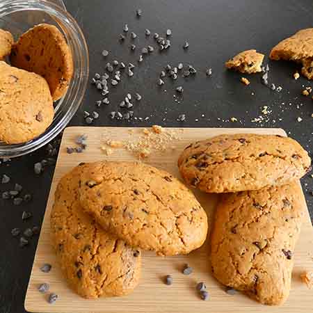 Biscottoni da latte con gocce di cioccolato