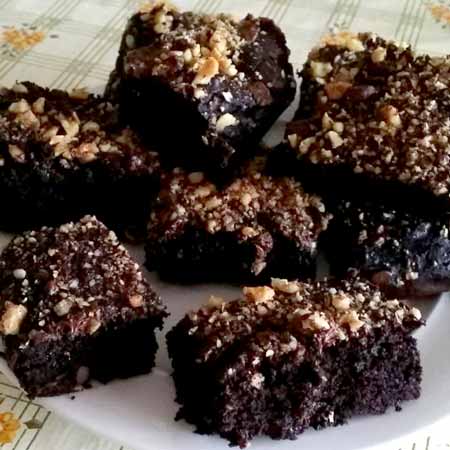 Brownies morbidi di cioccolato