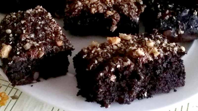 Brownies morbidi di cioccolato