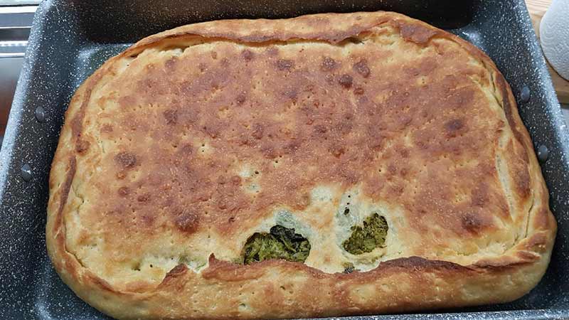 Calzone di rape, cipolla e alloro