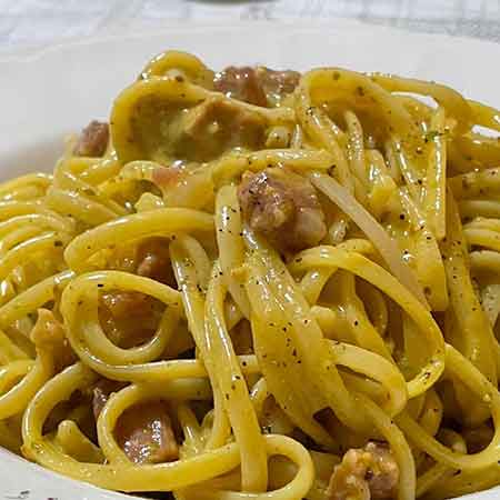 Carbonara al pesto di pistacchio