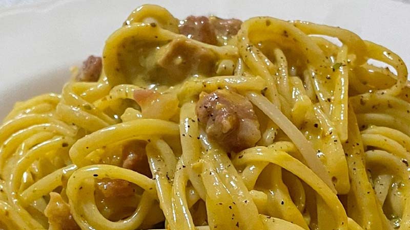 Carbonara al pesto di pistacchio