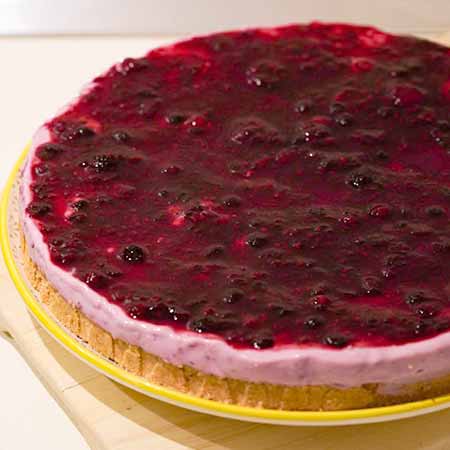 Cheesecake ai frutti di bosco con yogurt greco