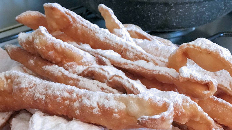 Chiacchiere fritte croccanti