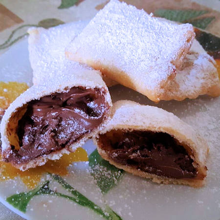 Chiacchiere ripiene alla Nutella