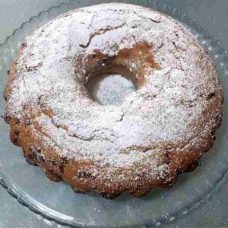 Ciambella al latte con gocce di cioccolato