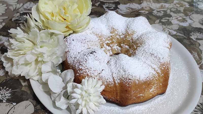 Ciambella al latte condensato veloce