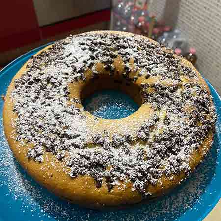 Ciambella arancia e gocce di cioccolato