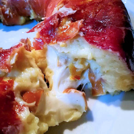 Ciambella patate e speck con cuore filante