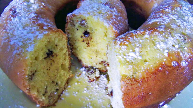 Ciambella ricotta e gocce di cioccolato