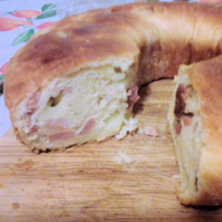 Ciambella salata farcita