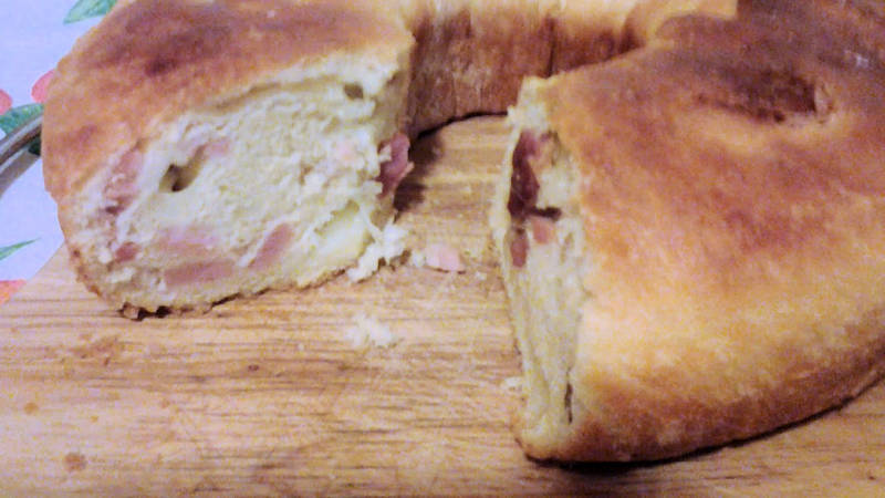 Ciambella salata farcita