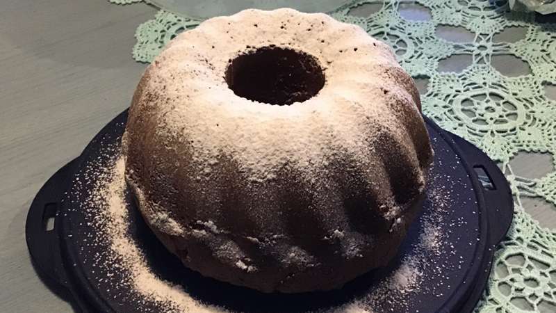 Ciambella semplice al cioccolato