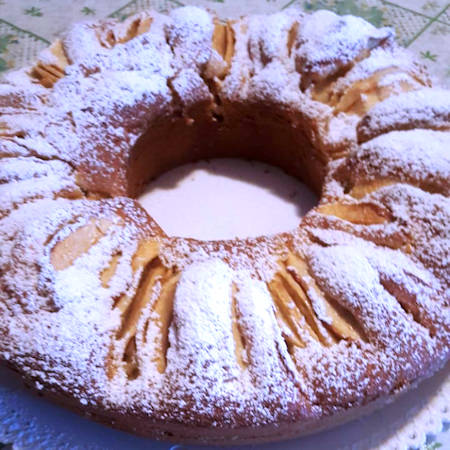 Ciambellone alle mele