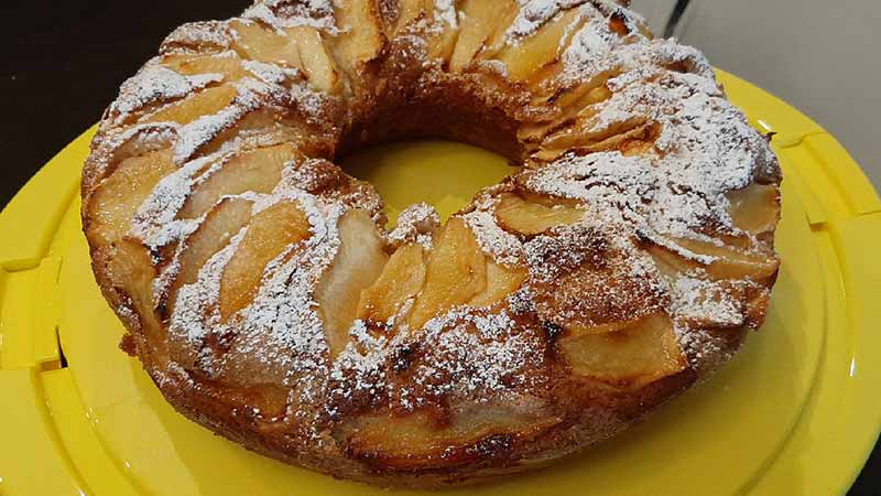 Ciambellone di mele soffice