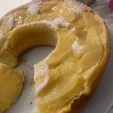 Ciambellone di ricotta e mele