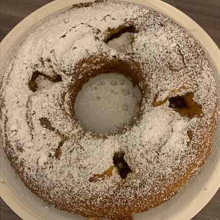 Ciambellone ricotta e marmellata