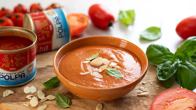 Crema di pomodoro basilico e mandorle