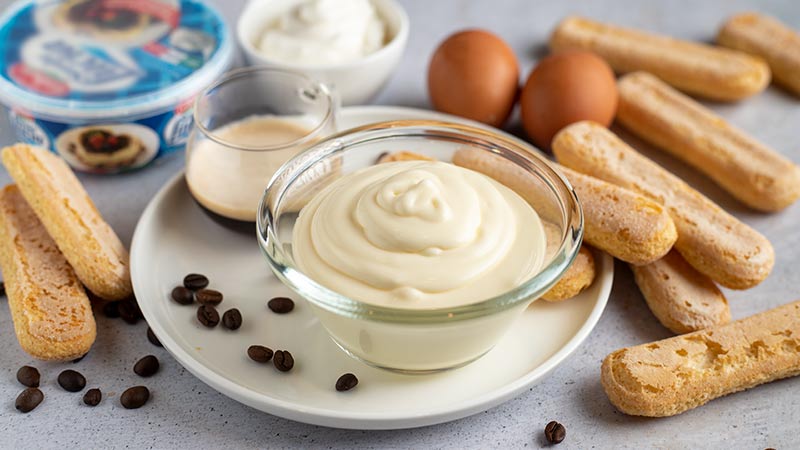 Crema per tiramisù con panna