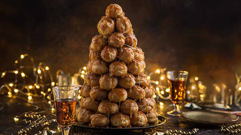 Croquembouche