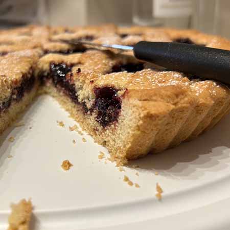 Crostata alla marmellata di amarene