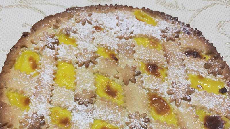 Crostata con crema pasticcera e amarene