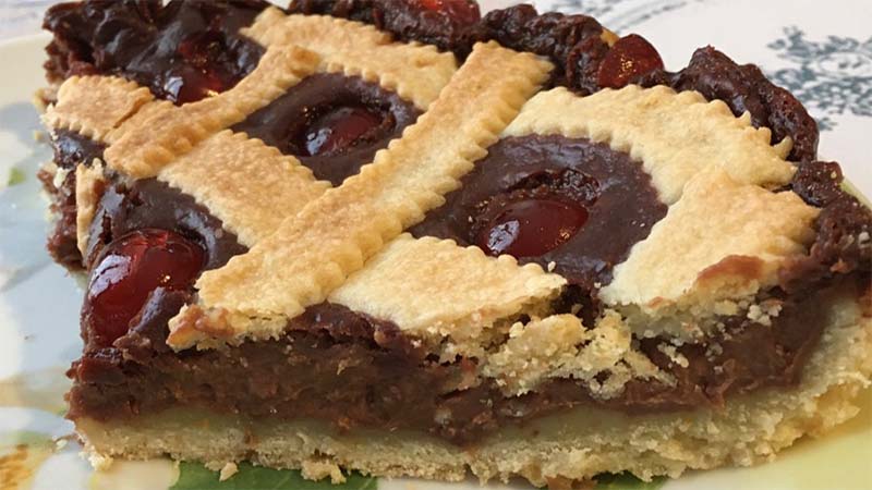 Crostata con grano cotto e cioccolato