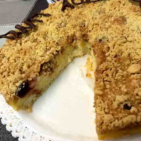 Crostata crema amarene e amaretti