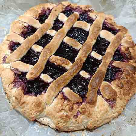 Crostata di farro e yogurt con marmellata