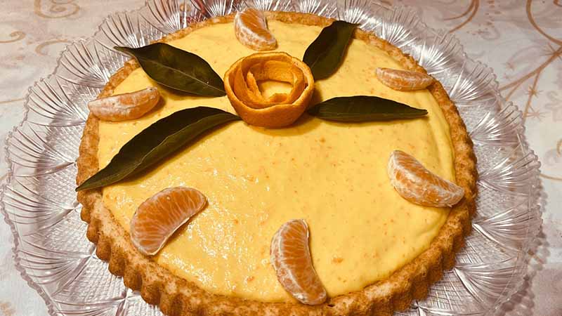 Crostata morbida con crema all'arancia