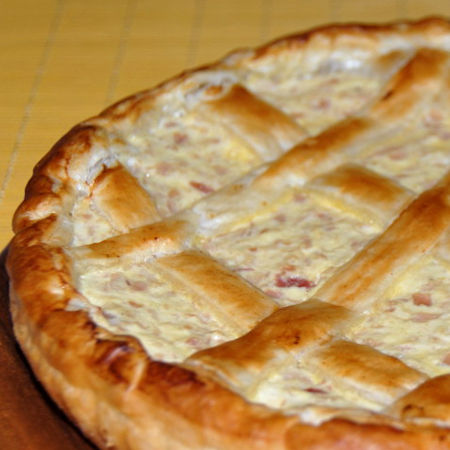 Crostata salata speck e stracchino