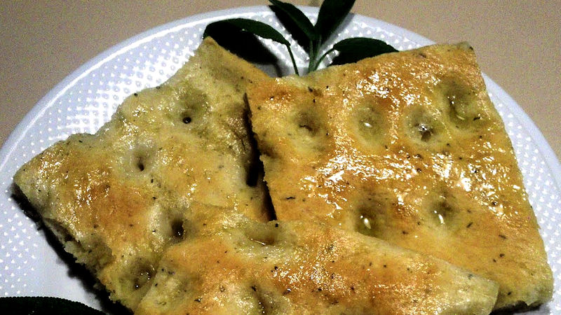 Focaccia alla salvia